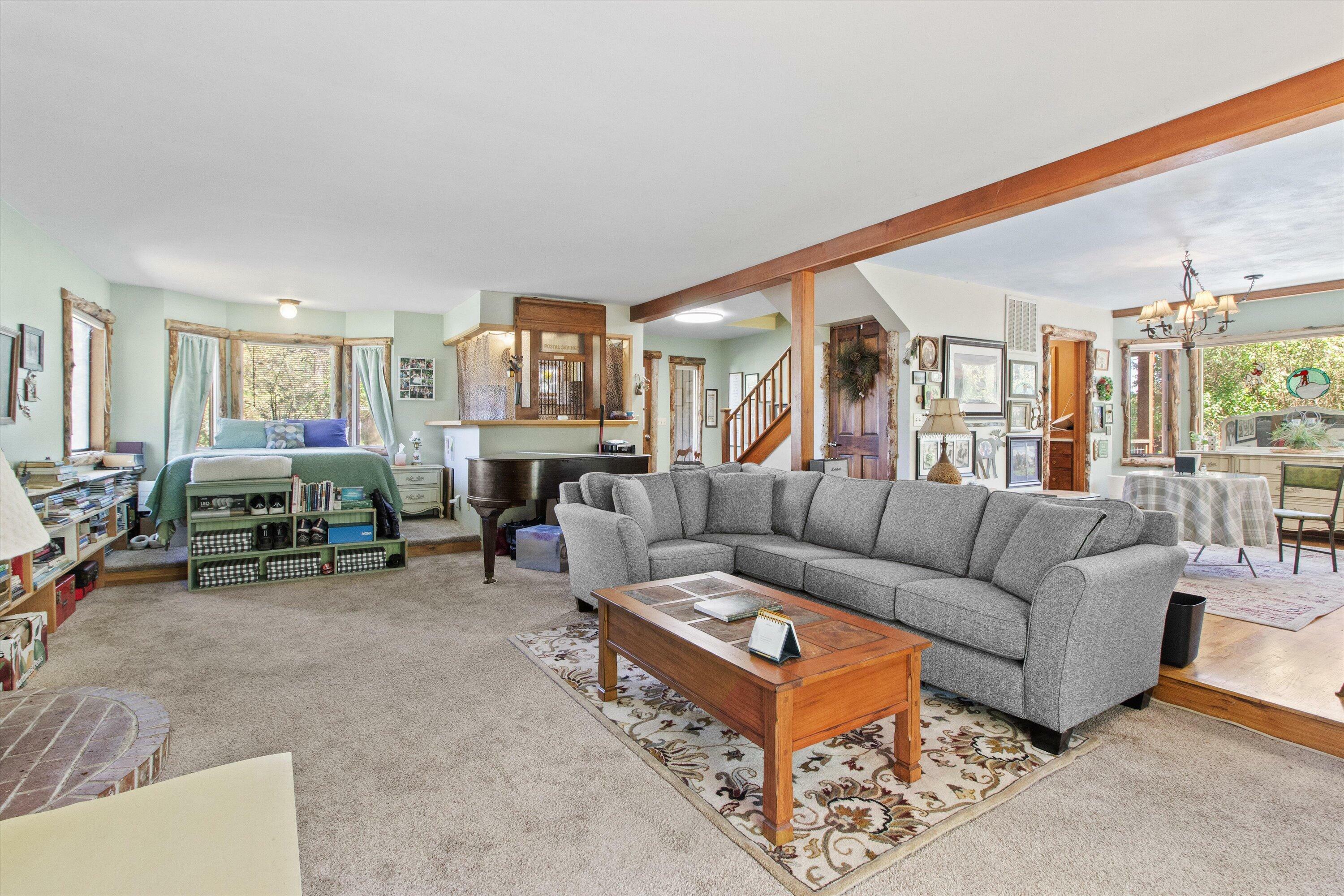 Property Photo: 13291 Hwy 238 OR 97530