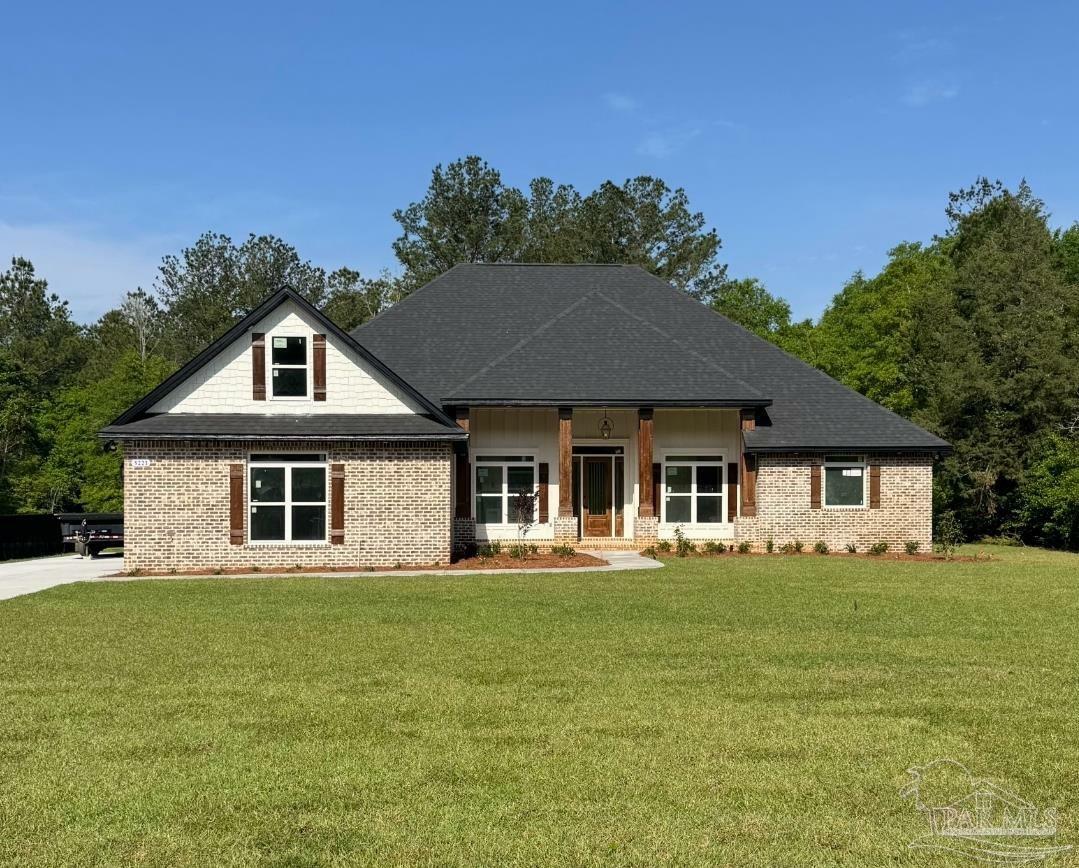 Property Photo: 5221 Hamilton Ln FL 32571