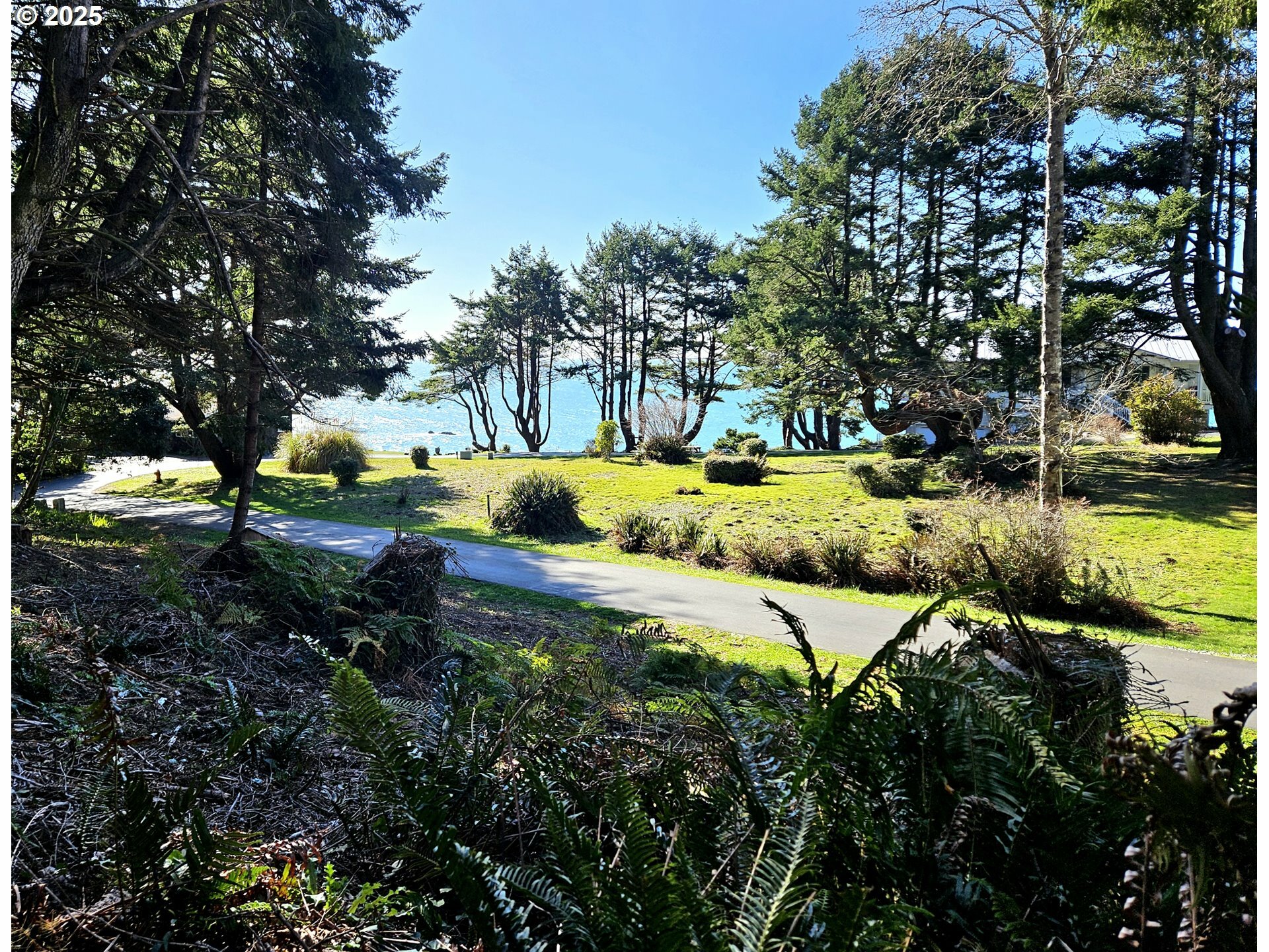 Property Photo: Deer Park Dr OR 97415