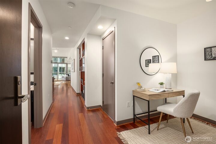 Property Photo: 2033 2nd Avenue 1708 WA 98121