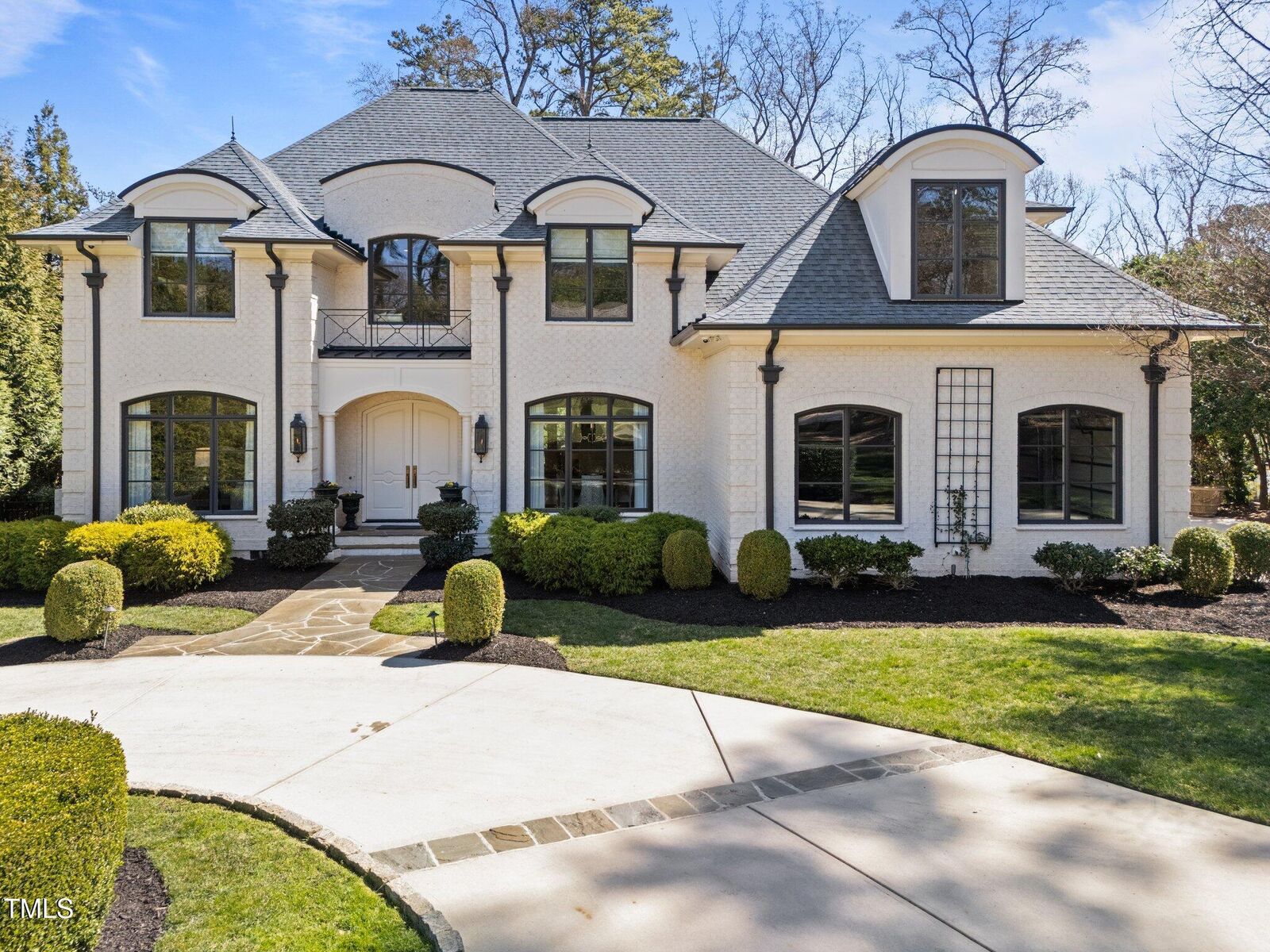 Property Photo: 2710 Cambridge Road NC 27608