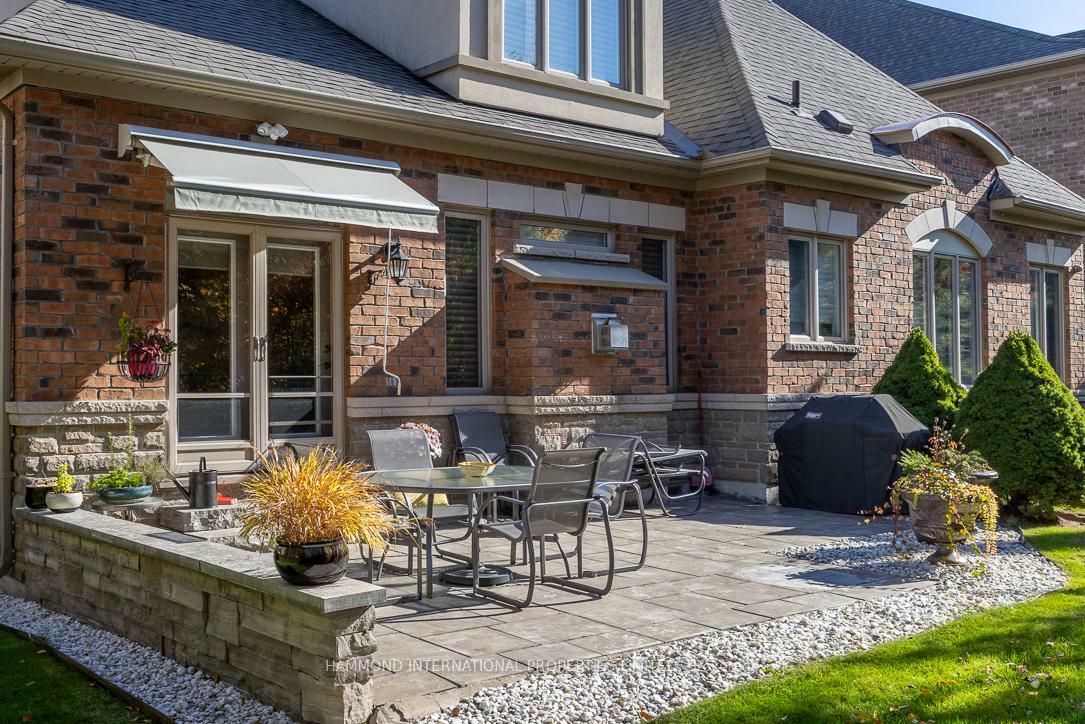 Property Photo: 203 Hunterwood Chase ON L6A 4R2
