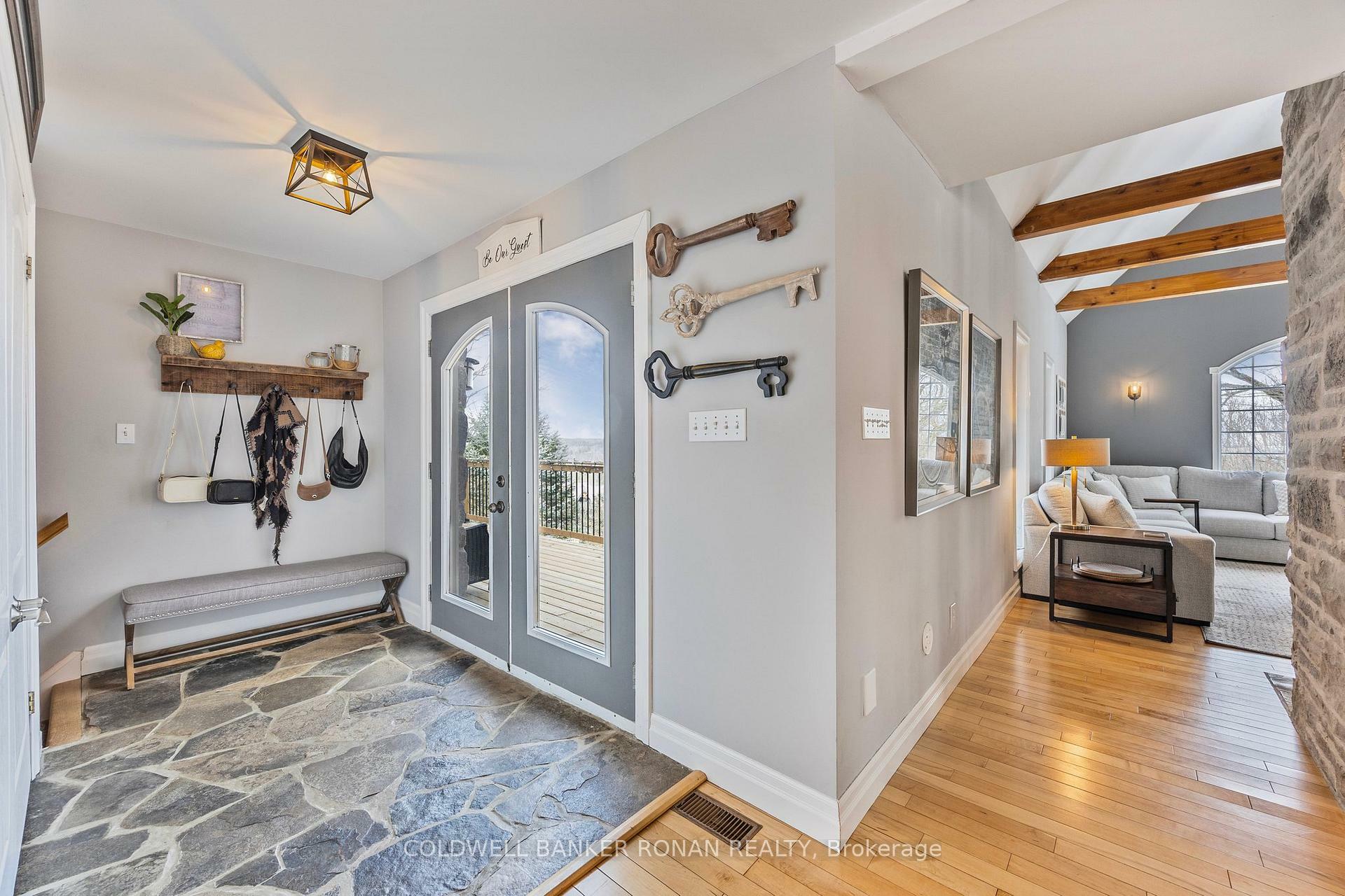 Property Photo: 38 Big Tree Circle ON L0M 1M0