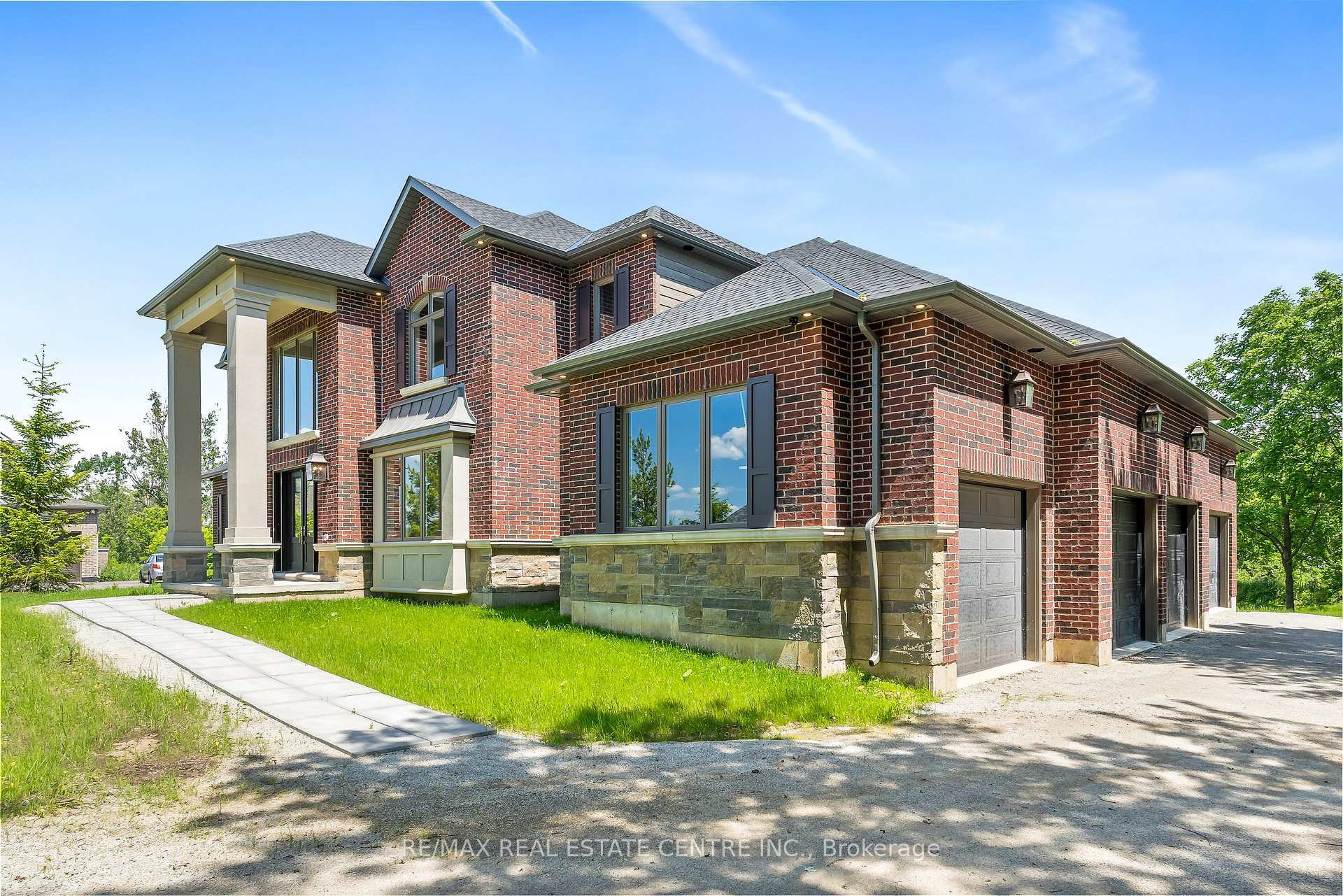 Property Photo: 101 Perryman Court ON N0B 1H0