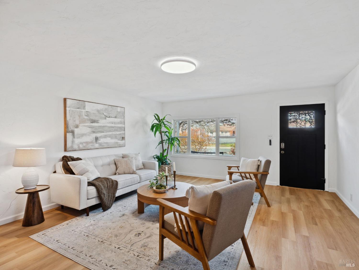 Property Photo:  528 Sanns Lane  CA 95448 