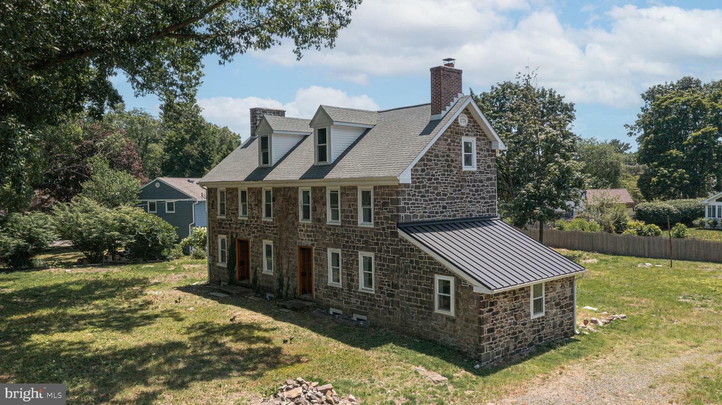 Property Photo: 857 River Road PA 19067