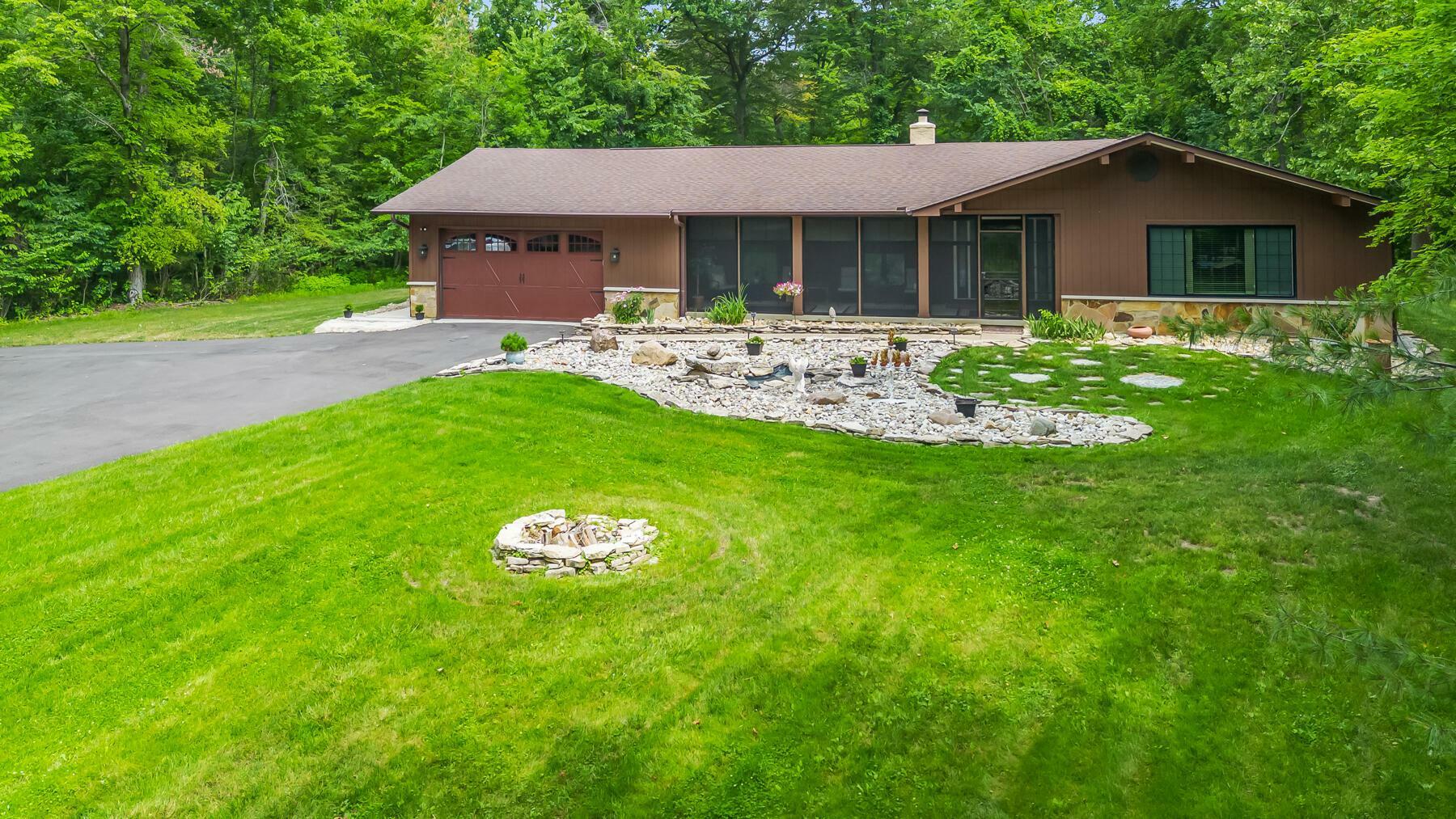 8136 Kennedy Road  Blacklick OH 43004 photo