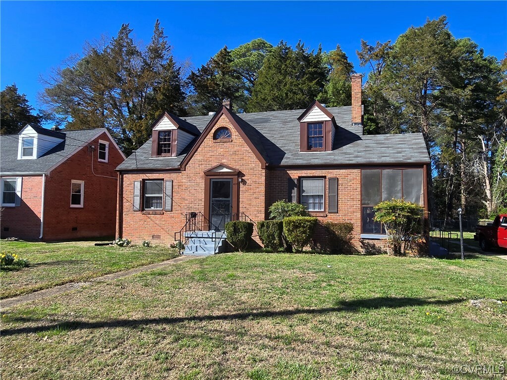 Property Photo: 417 Claremont Street VA 23805
