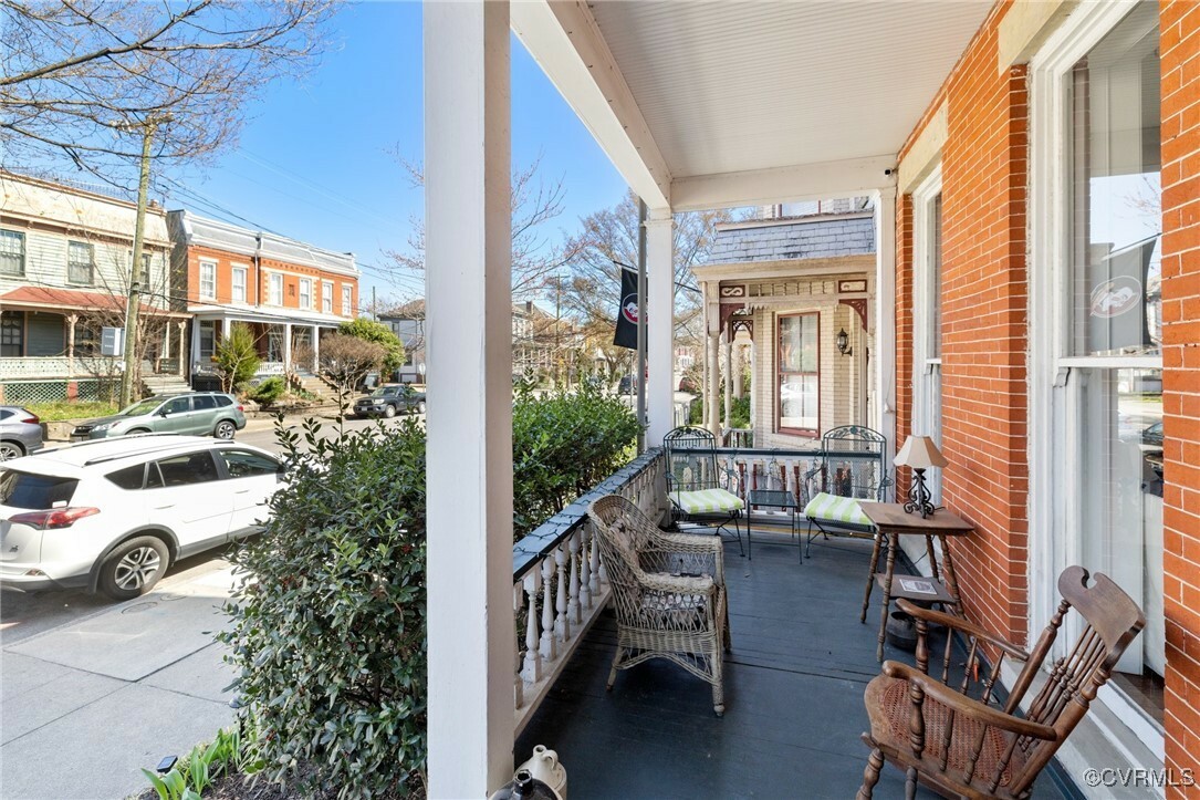 Property Photo: 2911 1/2 E Broad Street B VA 23223