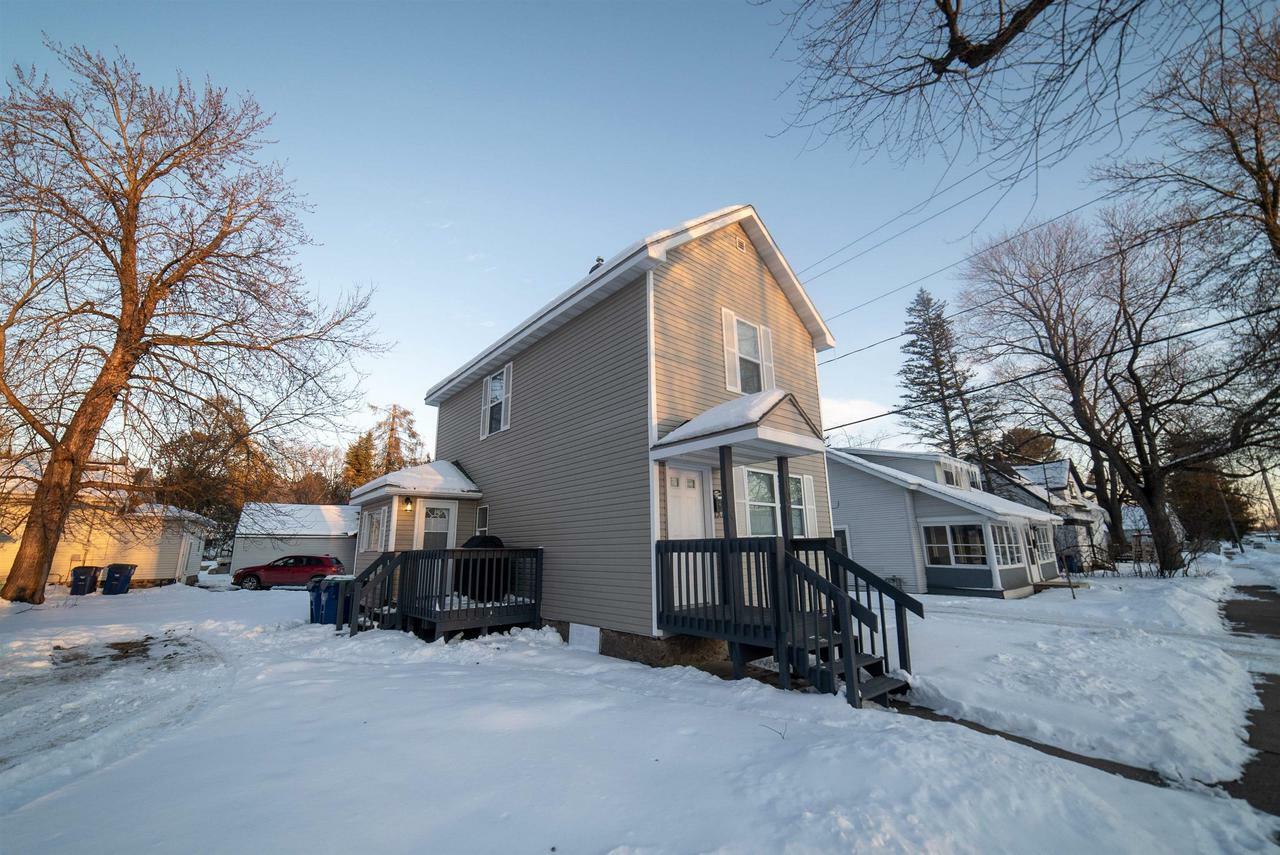 Property Photo: 107 South Bellis Street WI 54403