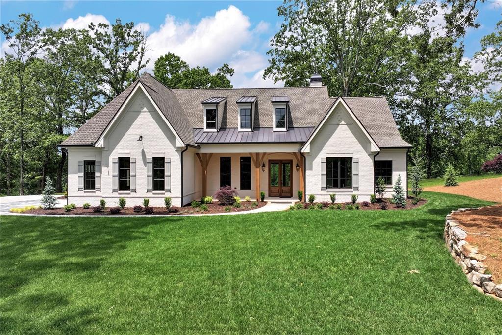 Property Photo: 6110 Harvest Way GA 30028
