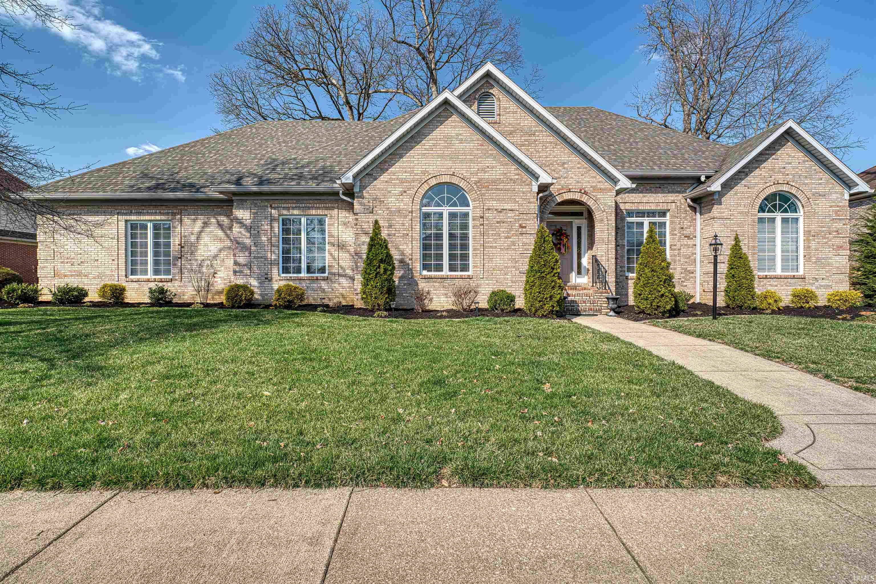 Property Photo: 7566 White Oak Court IN 47630