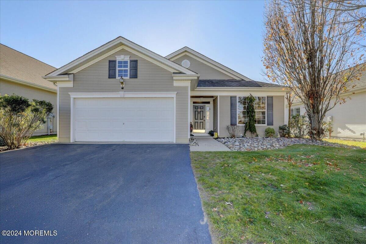 Property Photo:  481 Huntington Drive  NJ 08527 