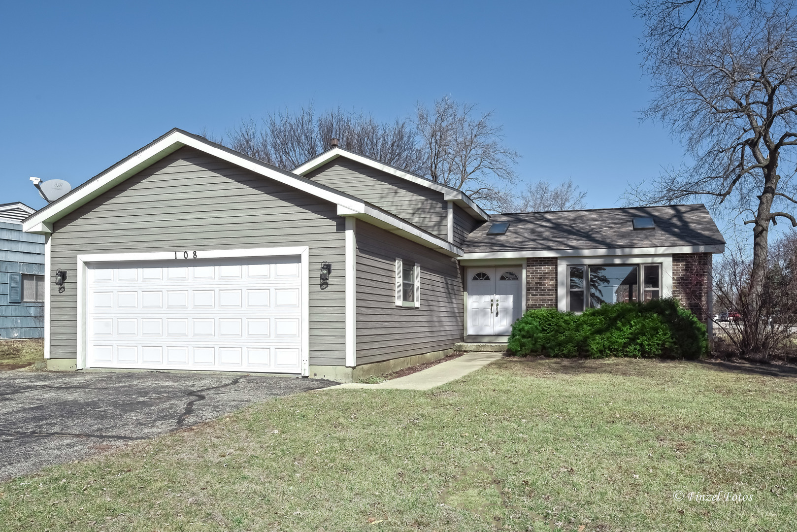 Property Photo: 108 Hilltop Drive IL 60156