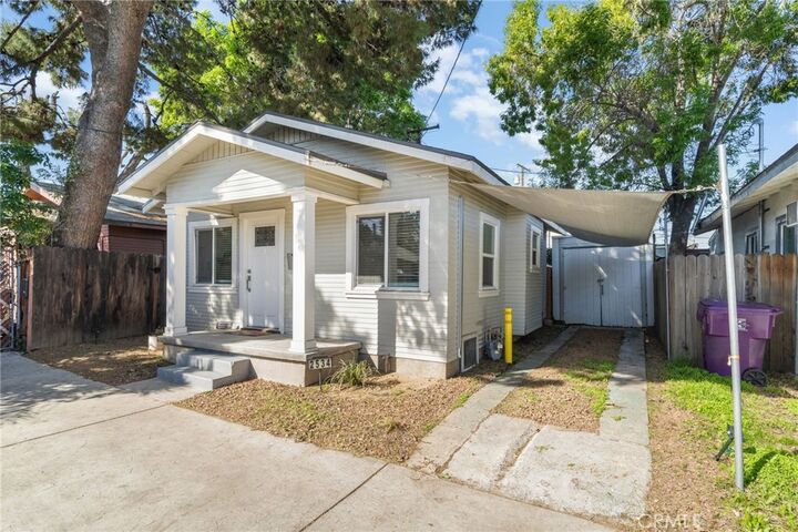 Property Photo: 2534 East 14th Street CA 90804