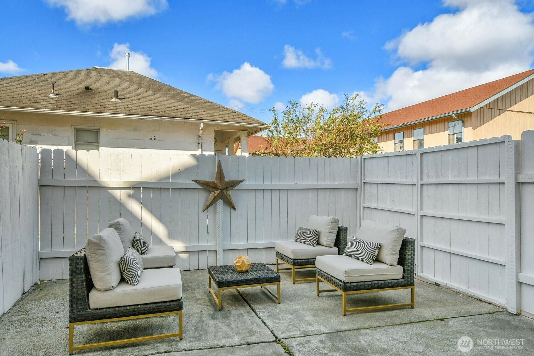 Property Photo: 6701 Carleton Avenue S D WA 98108