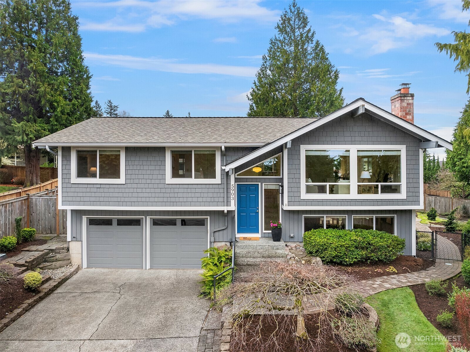 5903  105th Avenue NE  Kirkland WA 98033 photo