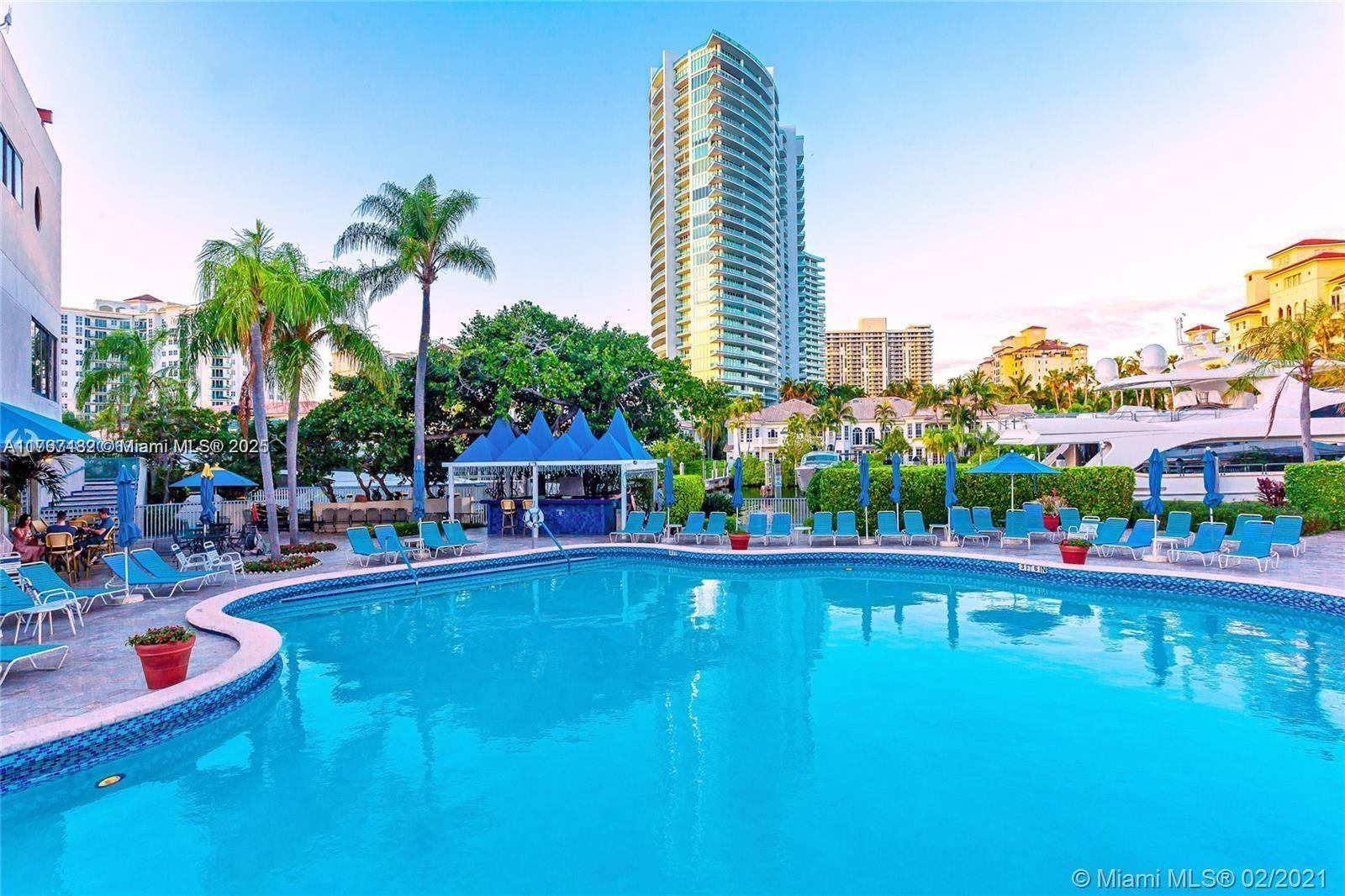 Property Photo: 19707 E Turnberry Way 23F FL 33180