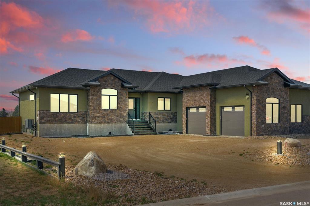 Property Photo: 503 8th Avenue E SK S0K 4T0