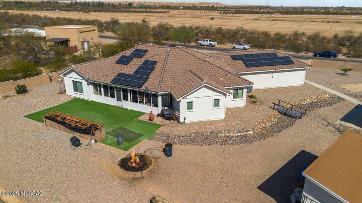 Property Photo:  725 Calle De Julio  AZ 85614 