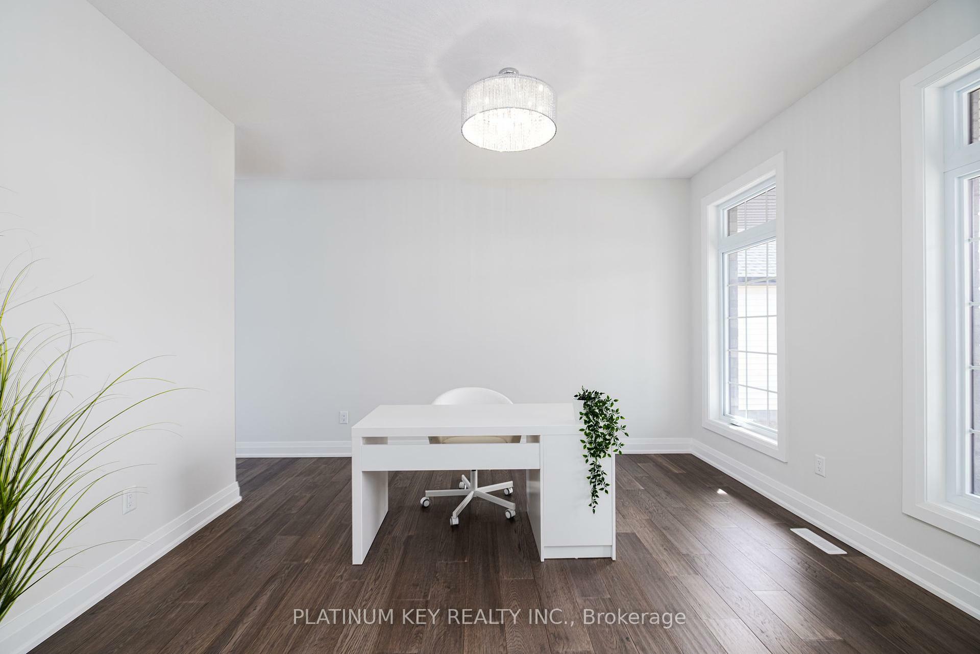 2205 Lockwood Crescent  Strathroy-Caradoc ON N0L 1W0 photo