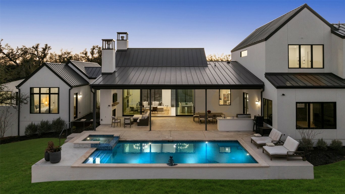 Property Photo: 5805 Twin Peaks Trace TX 78738