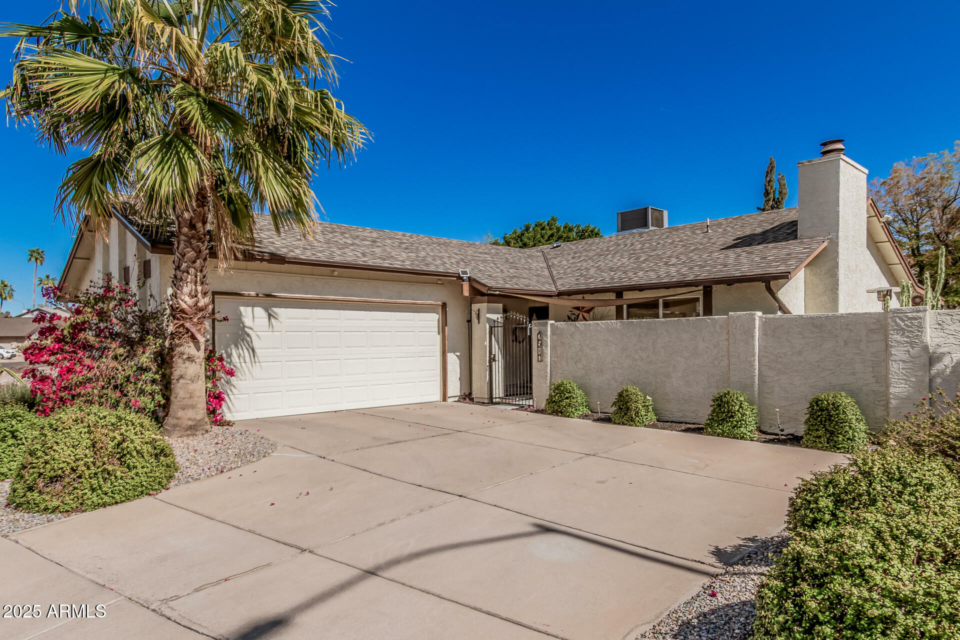 Property Photo:  2517 W Kiowa Avenue  AZ 85202 