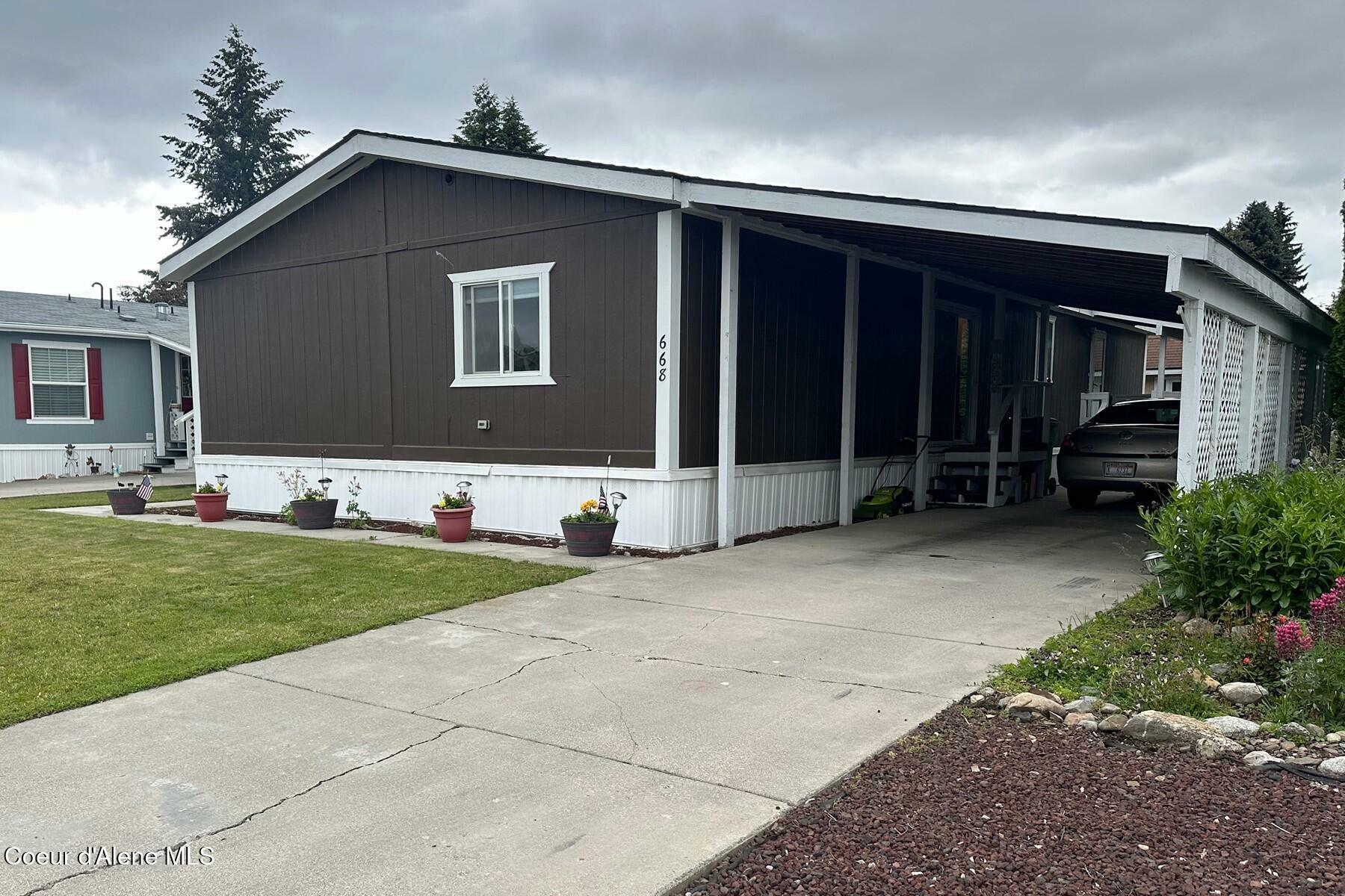 668 W Minnesota Ave  Hayden ID 83835 photo