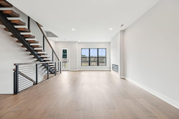 Property Photo: 2250 Quarry Trails Drive OH 43228