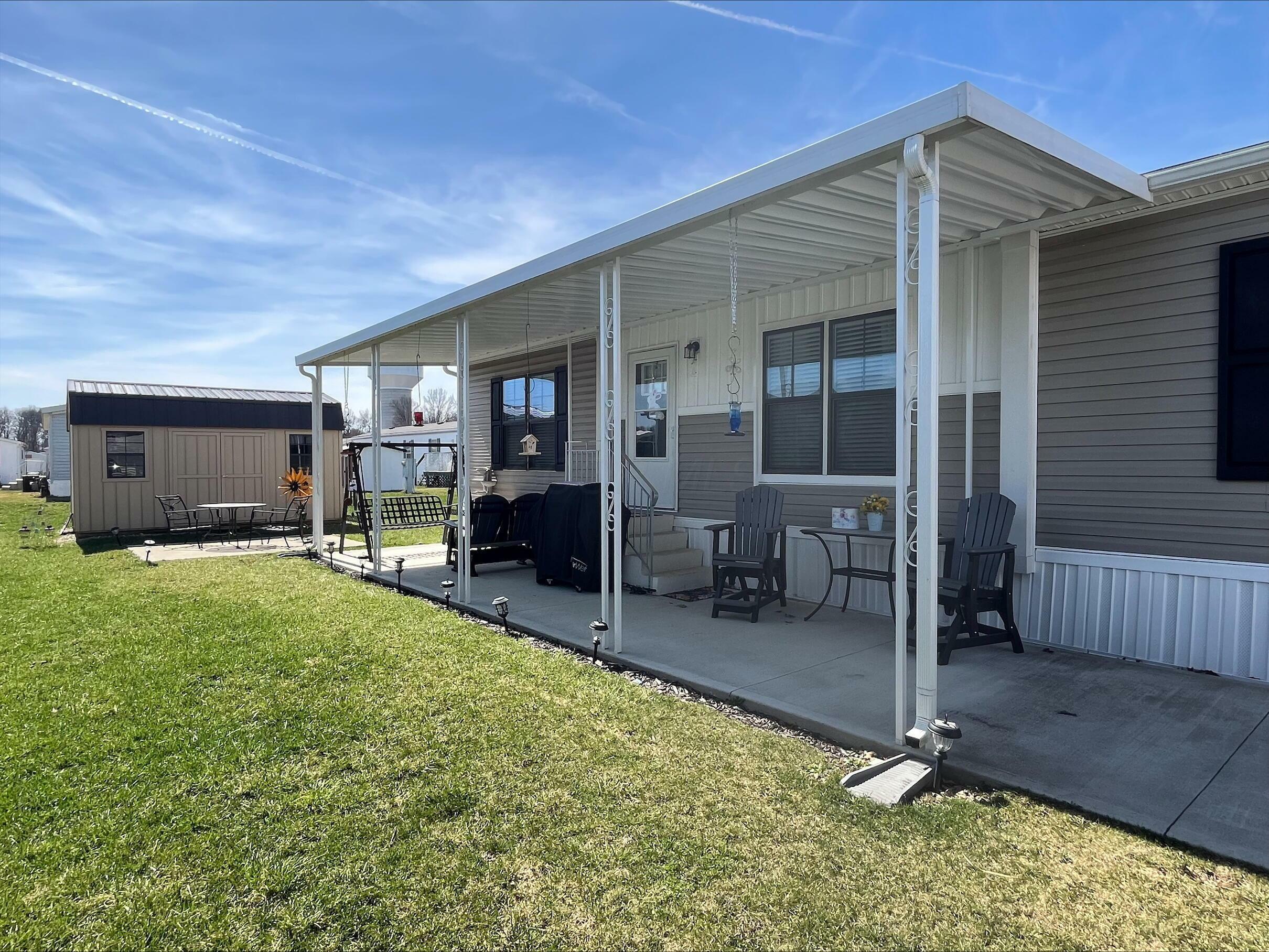 Property Photo: 203 Gloria Road OH 43062