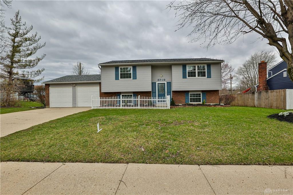 Property Photo: 5719 Crestview Drive OH 45014