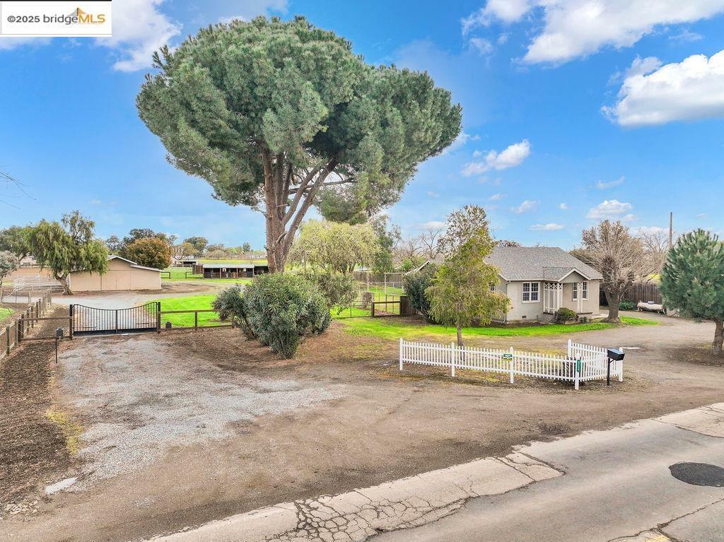 Property Photo: 6250 Sellers Ave. CA 94561