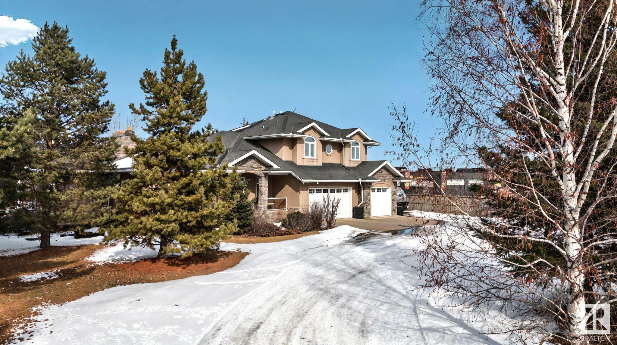 Property Photo:  15860 41 Avenue SW  AB T6W 1A6 