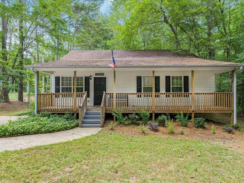 Property Photo: 98 Brenda Circle GA 30153