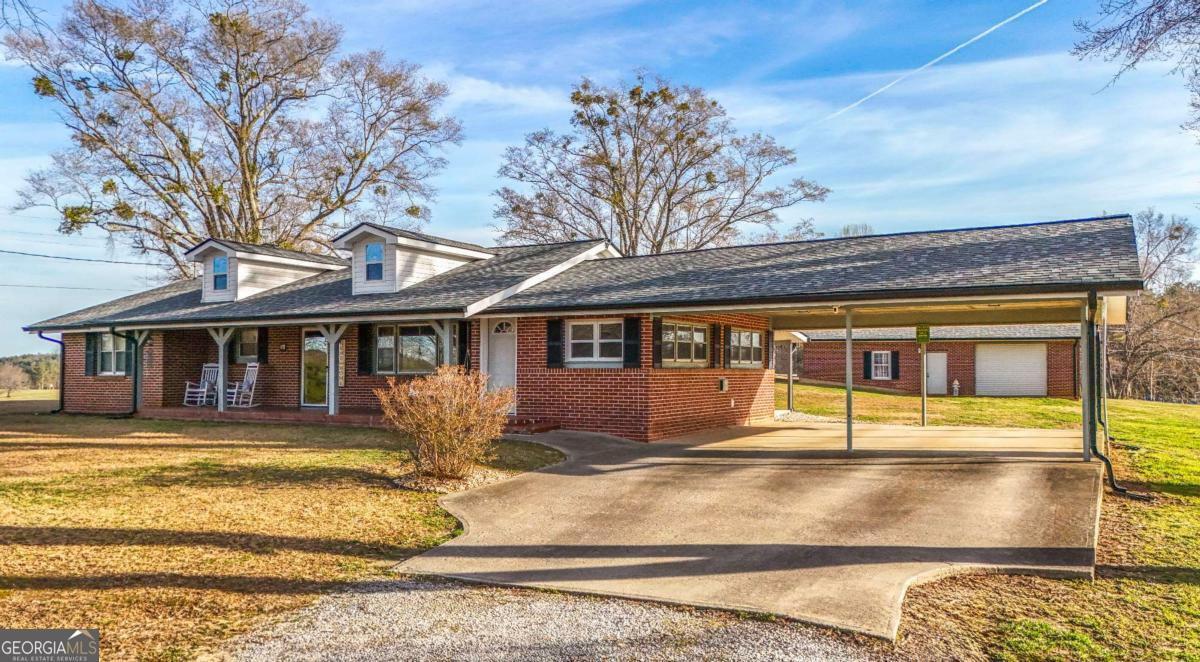 Property Photo:  51 M Sanders Road  GA 30113 