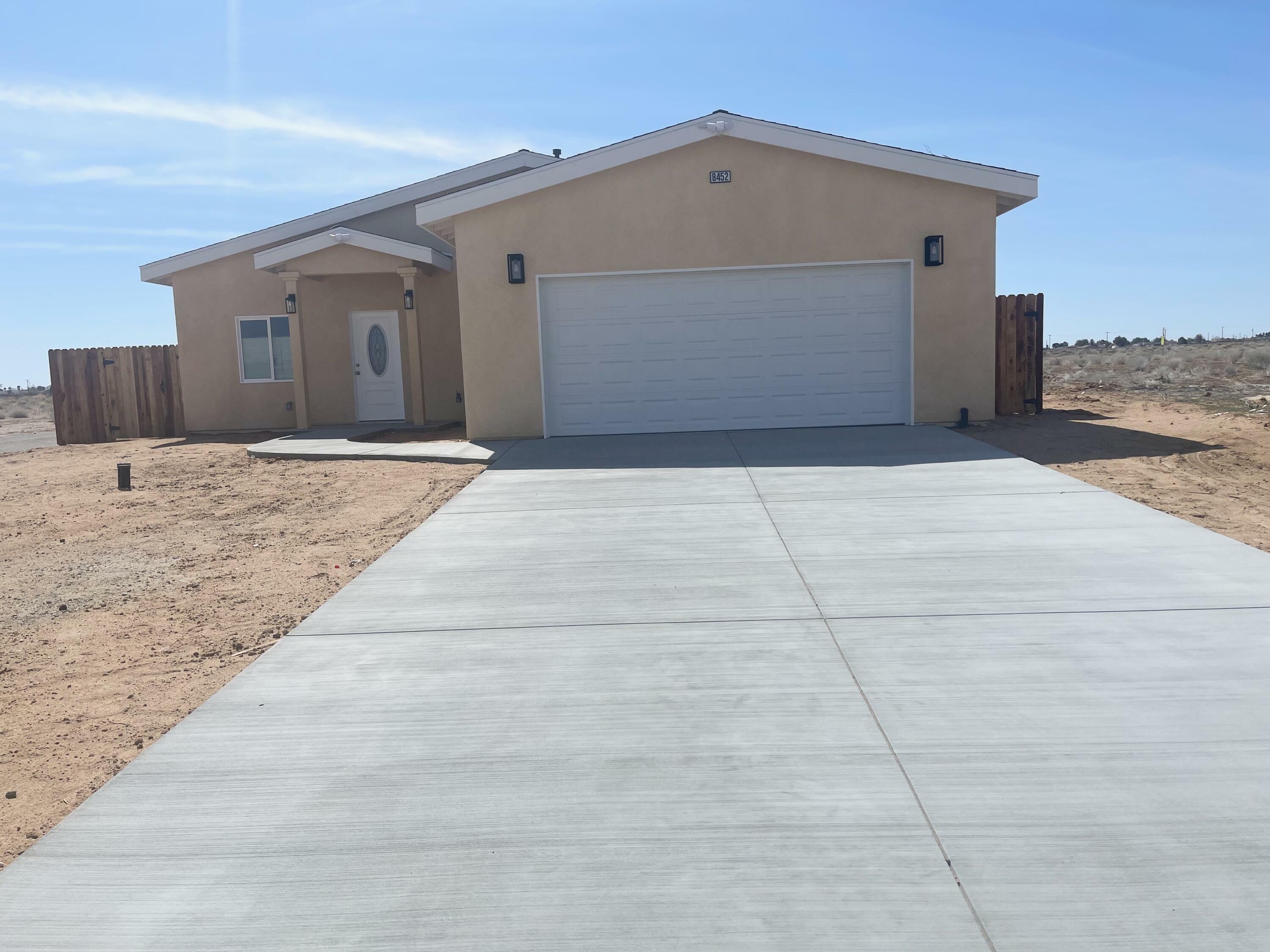 Property Photo: 8452 Charles Place CA 93505