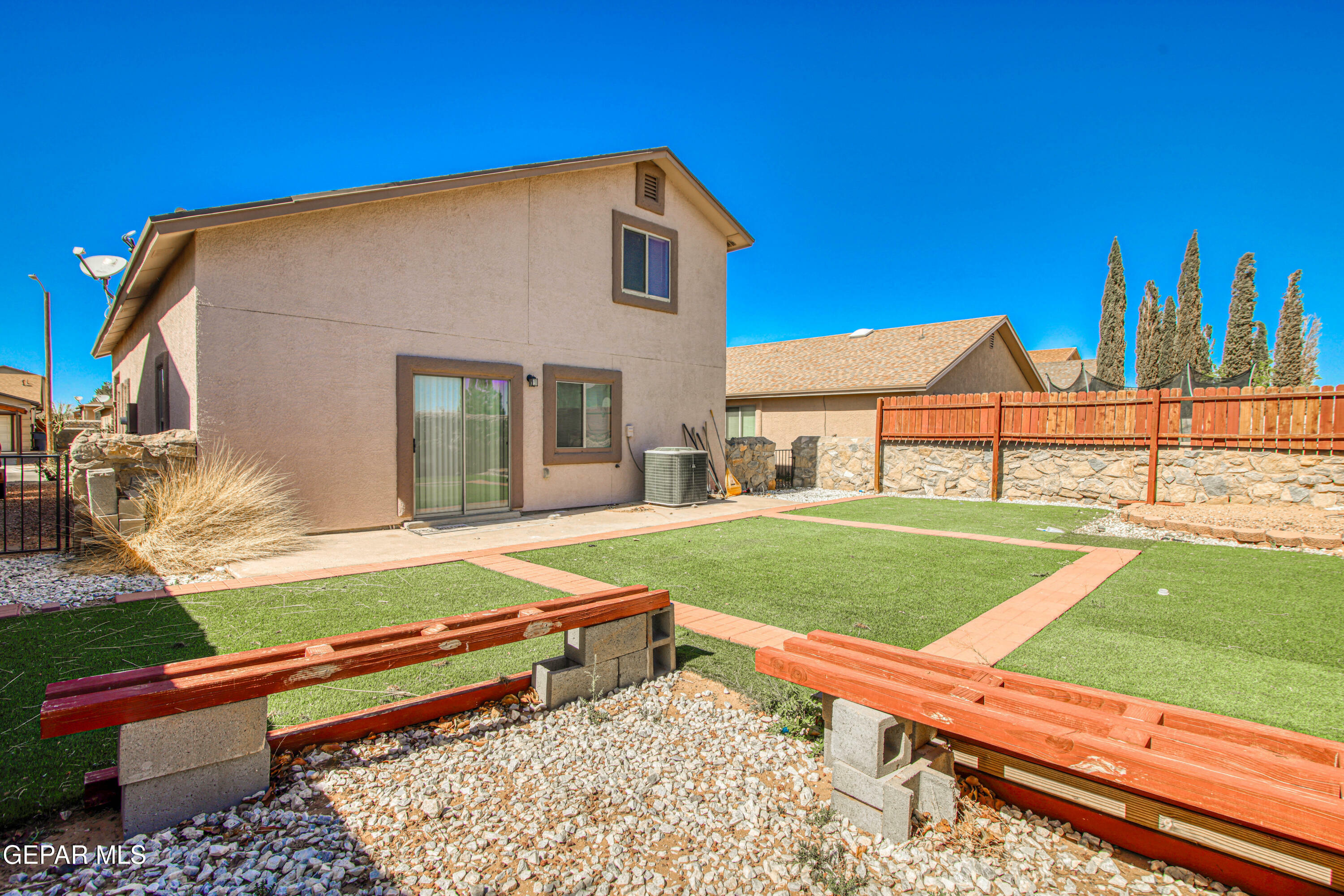 Property Photo: 11872 Jim Webb Drive TX 79934