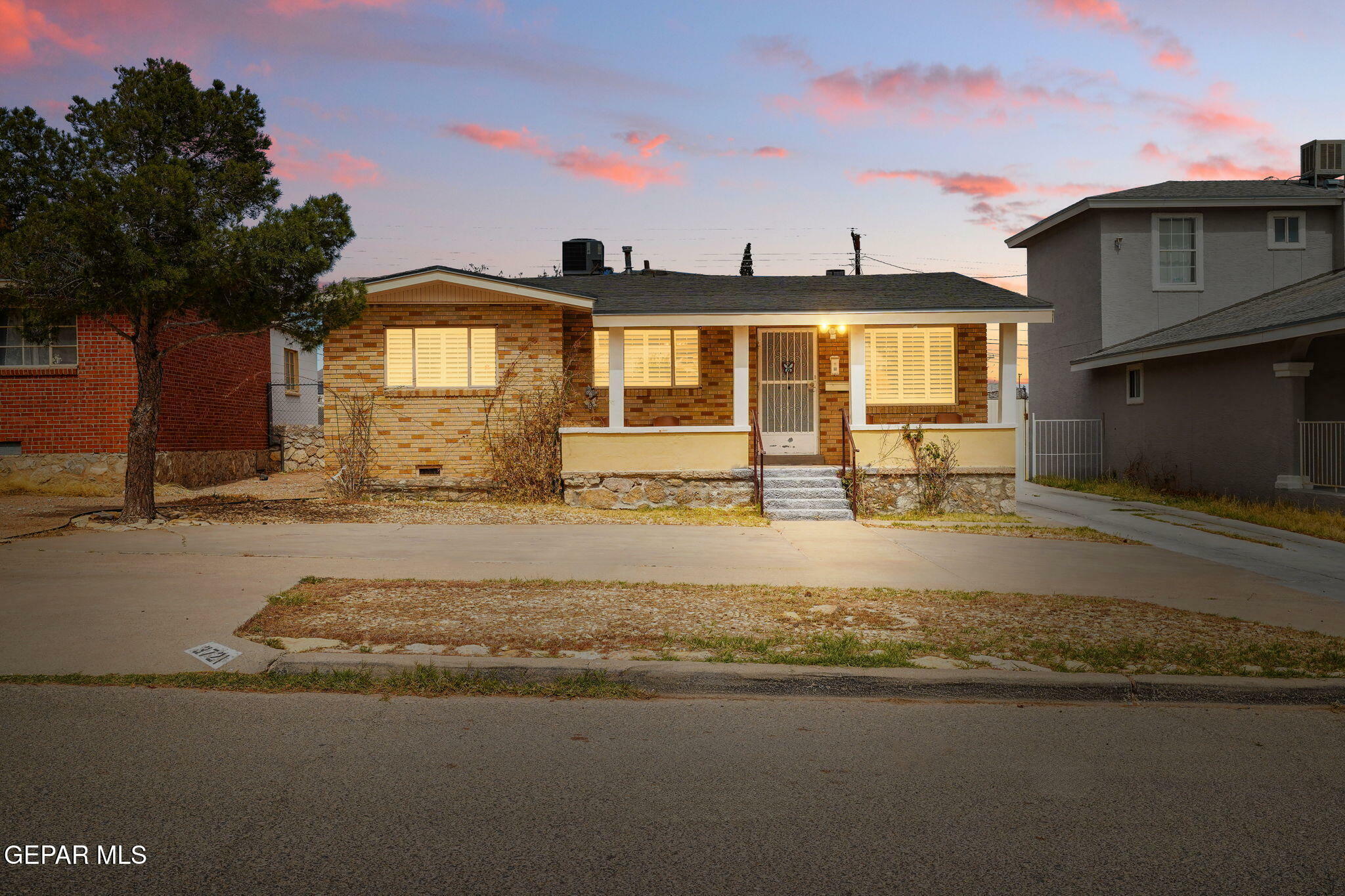 3721 Thomason Avenue  El Paso TX 79904 photo