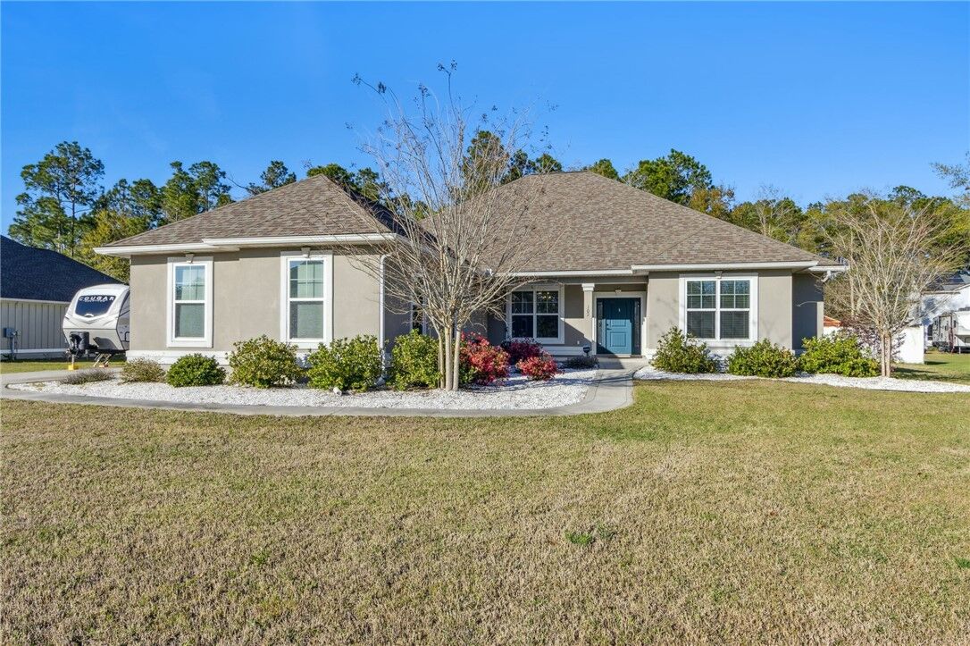Property Photo:  102 Pennington Way  GA 31548 
