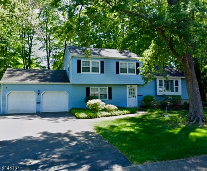 Property Photo: 3 Parker Ct NJ 07932