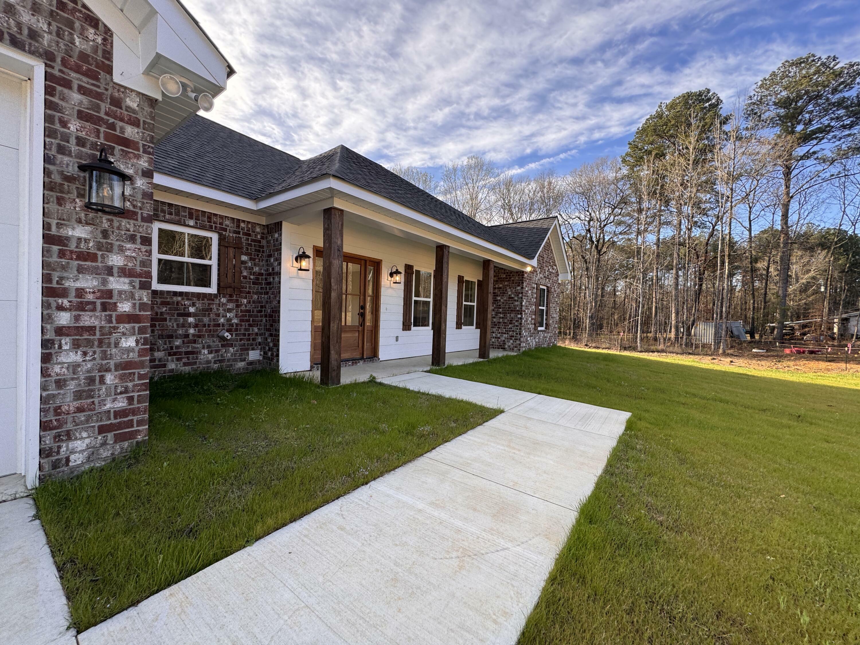 223 Marilynns Cir  Mathiston MS 39752 photo