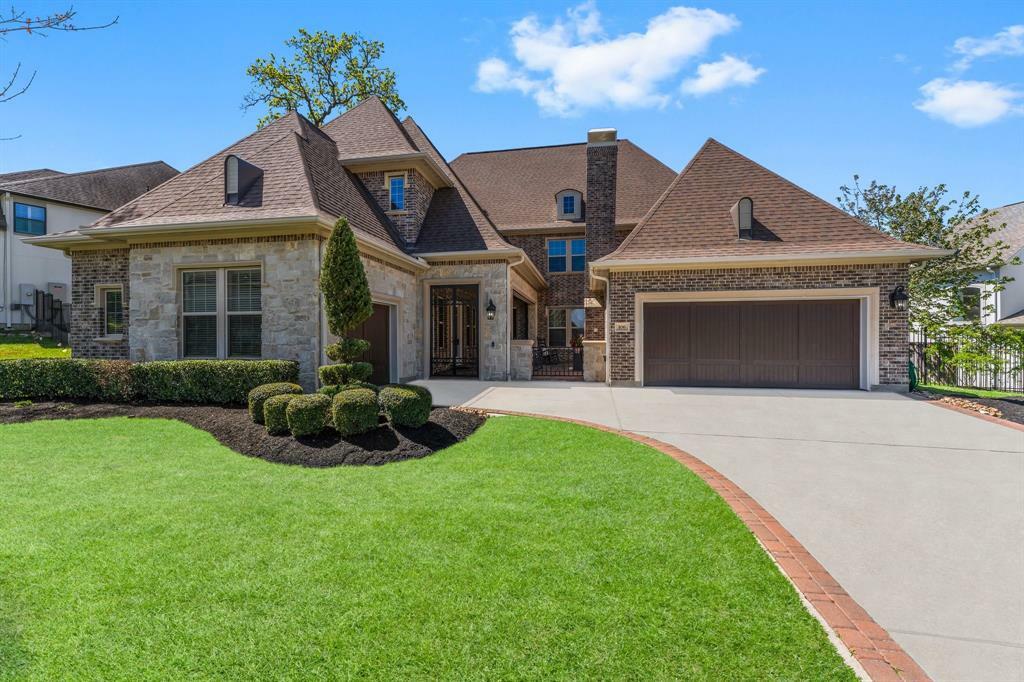 Property Photo: 106 S Curly Willow Circle TX 77375