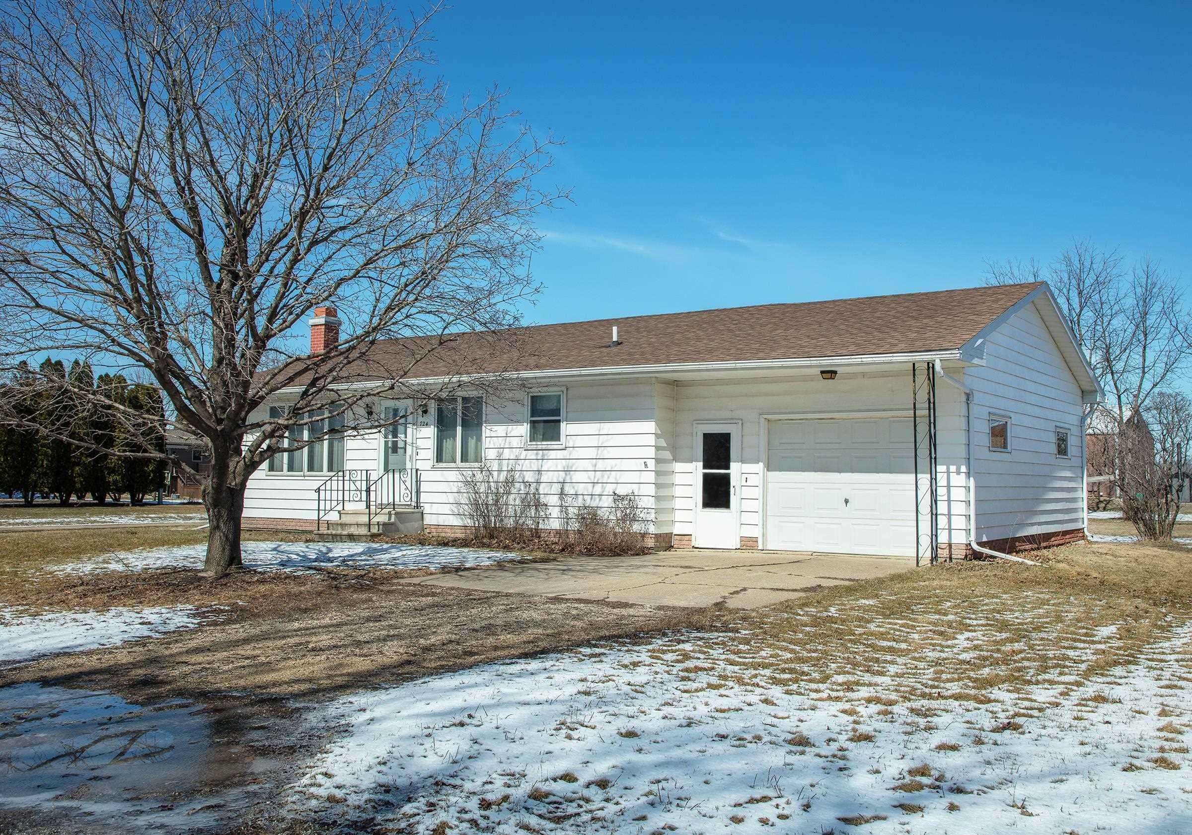 724 2nd Street  Plainfield IA 50666 photo