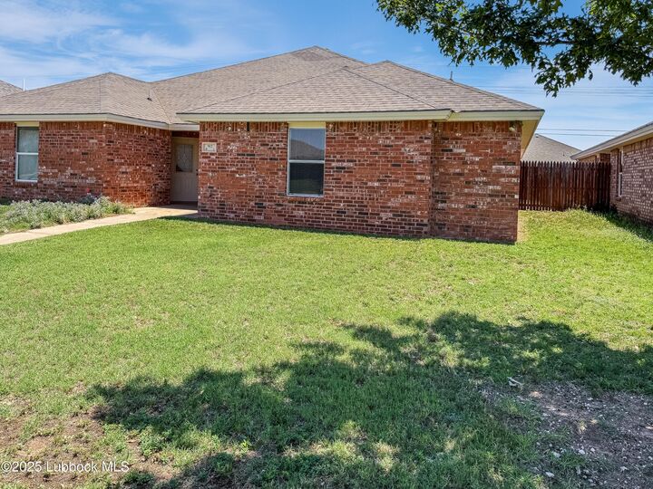912 N Bangor Avenue A &Amp B  Lubbock TX 79416 photo