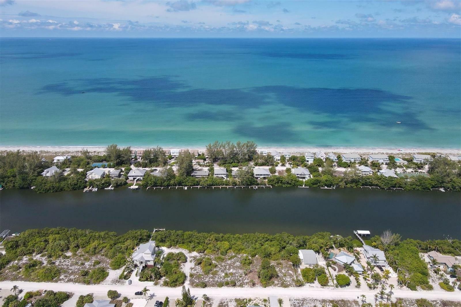 Property Photo: 351 Bocilla Drive FL 33946