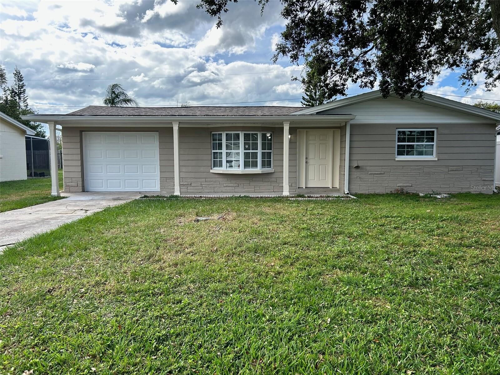 Property Photo:  3341 Wiltshire Drive  FL 34691 