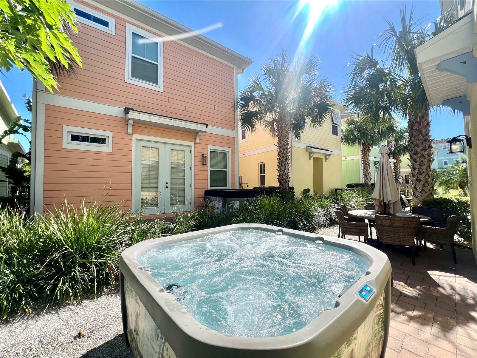 Property Photo: 3083 Pirate Way FL 34747
