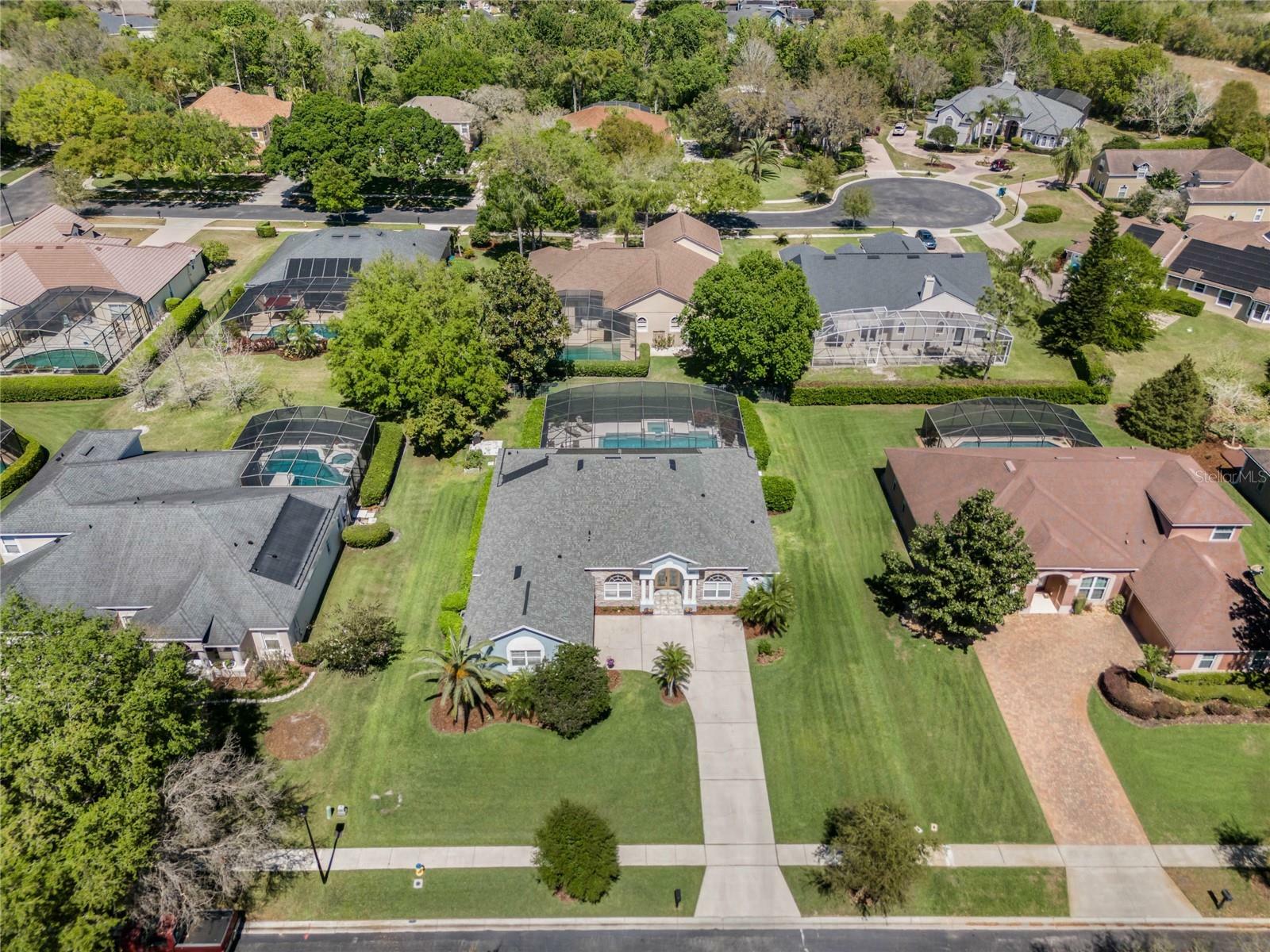 Property Photo: 504 Sonata Court FL 32708