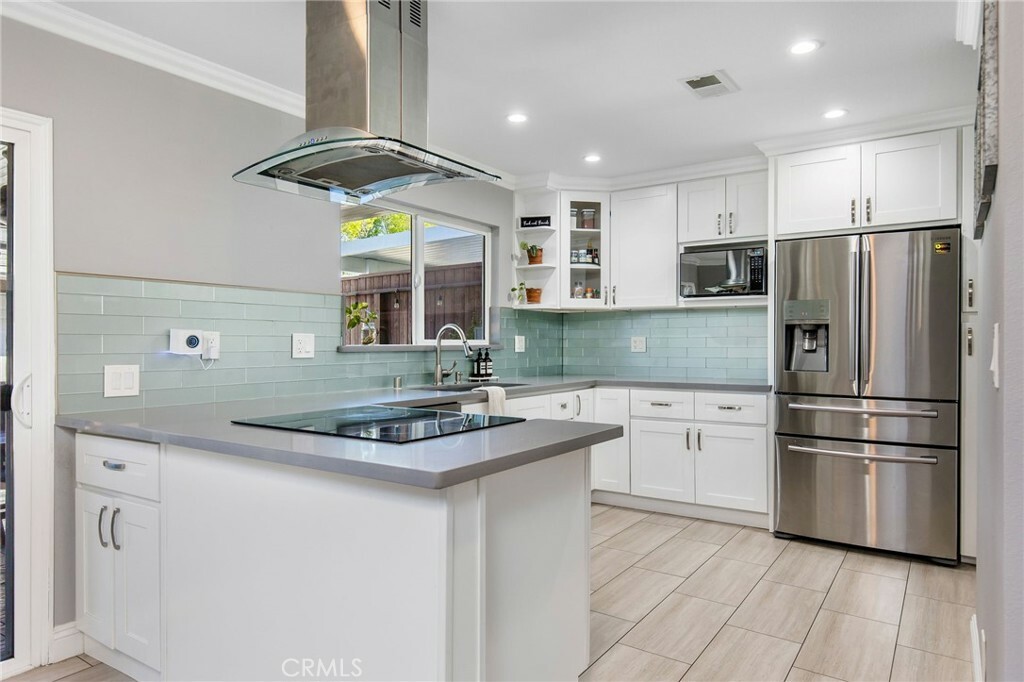 3165 College Avenue  Costa Mesa CA 92626 photo