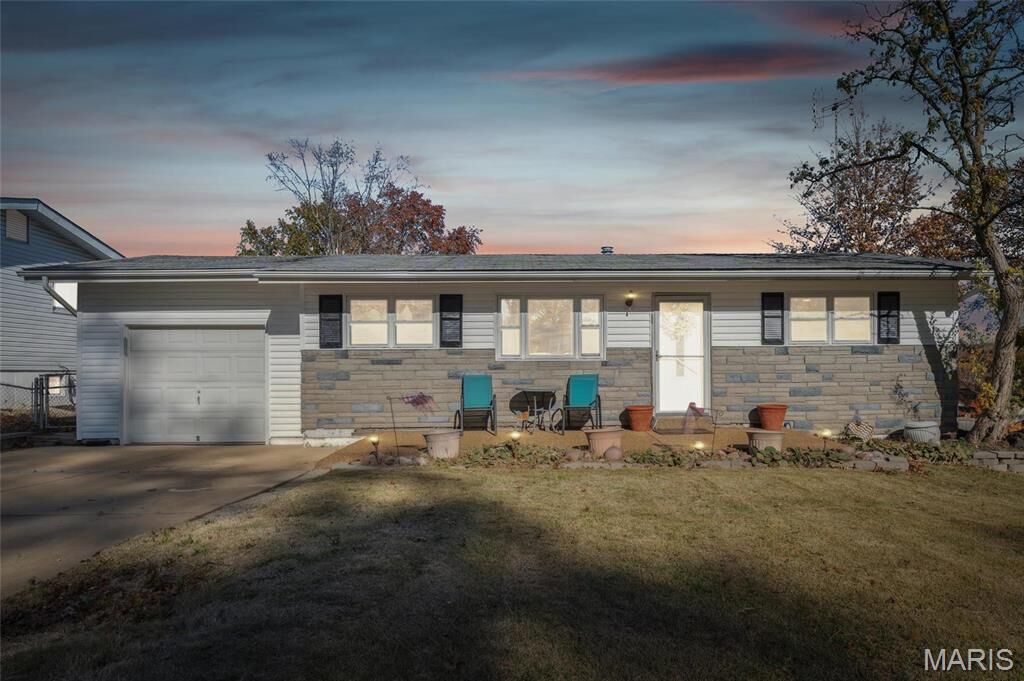 Property Photo: 231 Freeman Drive MO 63129